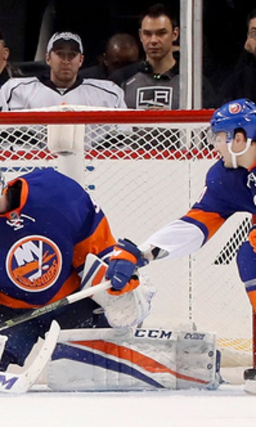 Lee scores 2 power-play goals, Islanders beat Kings 4-2 (Jan 21, 2017)